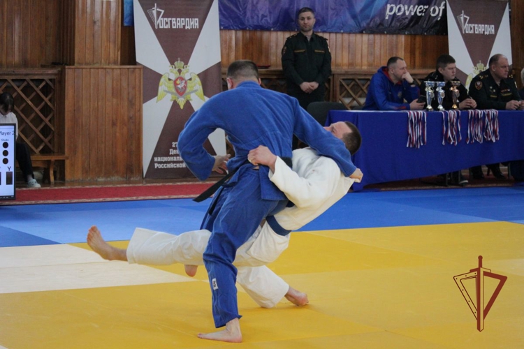 Чемпионат Приволжского округа Росгвардии по дзюдо завершился в Самарской области (видео)