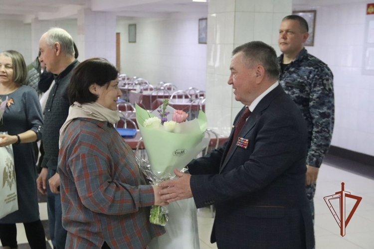 В Самаре прошла традиционная встреча руководства Росгвардии с семьями сотрудников и военнослужащих
