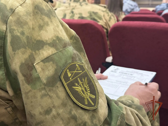 Cамарские росгвардейцы приняли участие во Всероссийской акции «Диктант Победы»