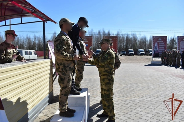 Самарские росгвардейцы вошли в число лучших стрелков Поволжья