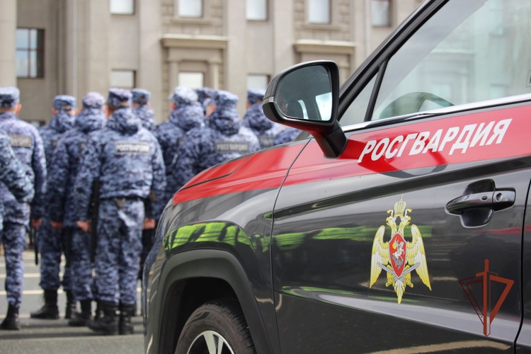 Росгвардейцы приняли участие в строевом смотре самарского гарнизона сил правопорядка