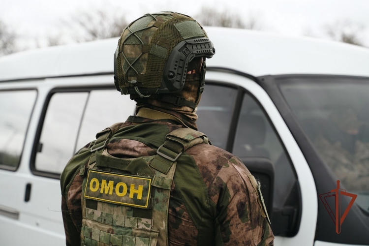 В Самаре на строительном объекте при содействии ОМОН Росгвардии выявлены нарушения миграционного законодательства