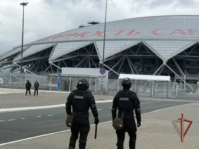 Безопасность футбольных матчей РПЛ обеспечили сотрудники Росгвардии в Самаре