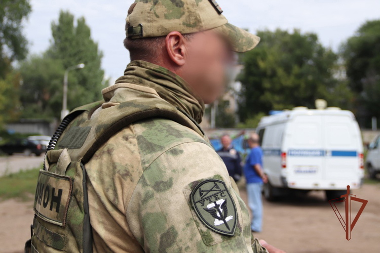 При содействии сотрудников росгвардейского спецназа в Самаре задержаны нарушители-мигранты