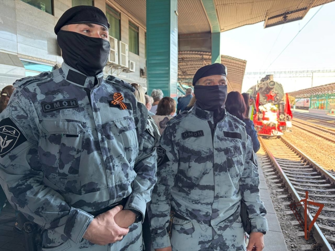 В Самаре Росгвардия обеспечила безопасность пребывания «Паровоза Победы» (видео)