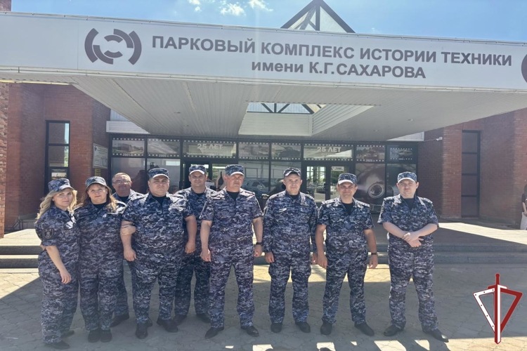 Самарские и тольяттинские стражи правопорядка обменялись опытом