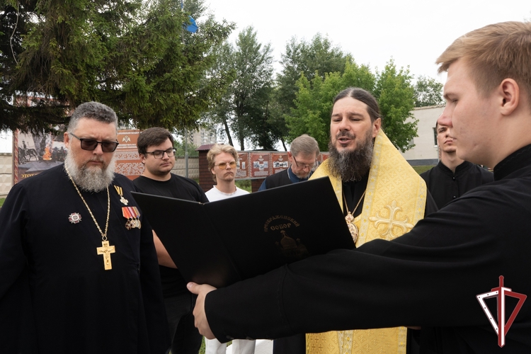 Росгвардейцы Приволжского округа встретились со священнослужителями Русской Православной Церкви
