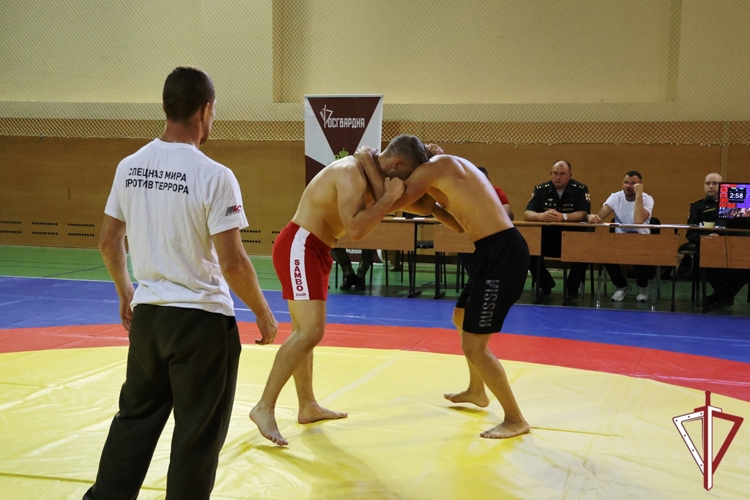 Самарские росгвардейцы стали призерами окружного чемпионата по комплексному единоборству
