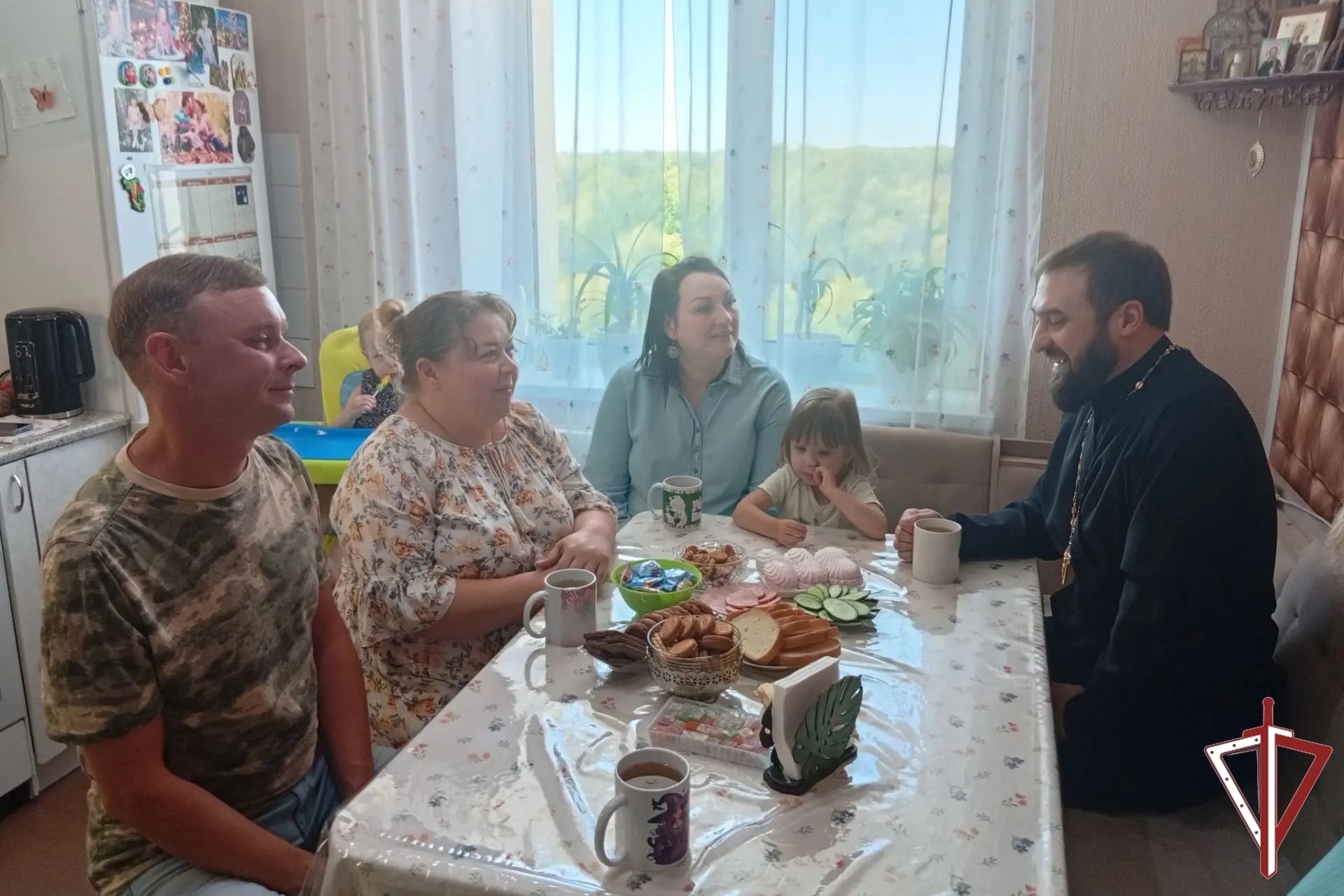 Самарские росгвардейцы присоединились к празднованию Дня семьи, любви и верности Самарские росгвардейцы присоединились к празднованию Дня семьи, любви и верности