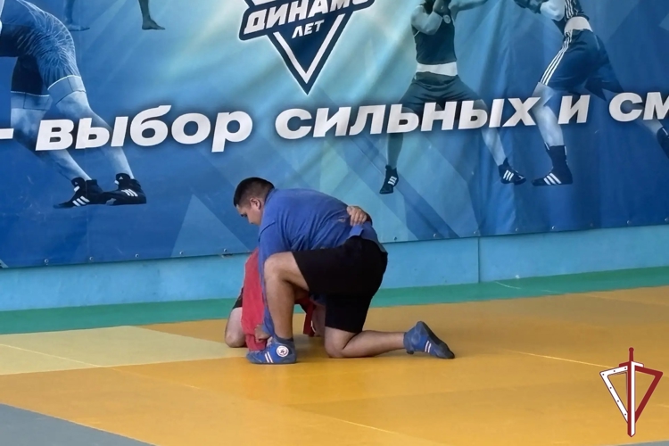 В Управлении Росгвардии по Самарской области завершился чемпионат по самбо