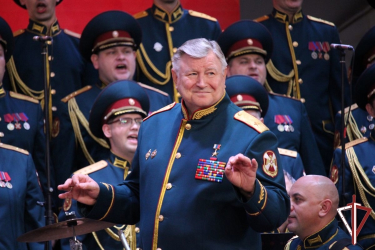 Академический ансамбль песни и пляски Росгвардии выступил в Струковском саду Самары