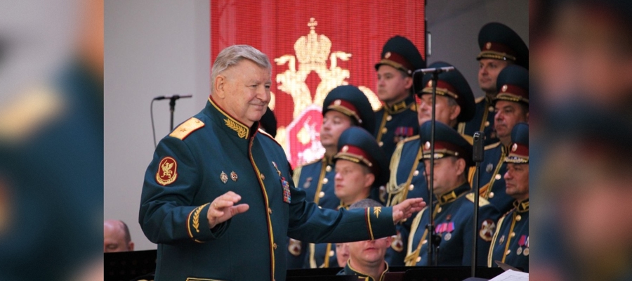 Академический ансамбль песни и пляски Росгвардии выступил в Струковском саду Самары