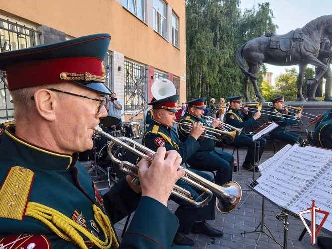 Росгвардейские музыканты приняли участие в заключительном концерте «Летних вечеров духовой музыки» в Самаре