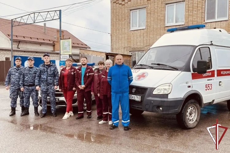 Медики Самарской области поблагодарили росгвардейцев за помощь пациенту